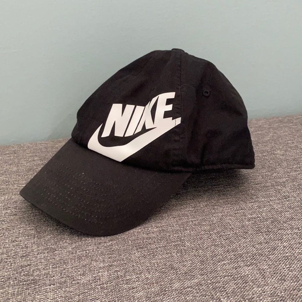 Women’s Nike Hat